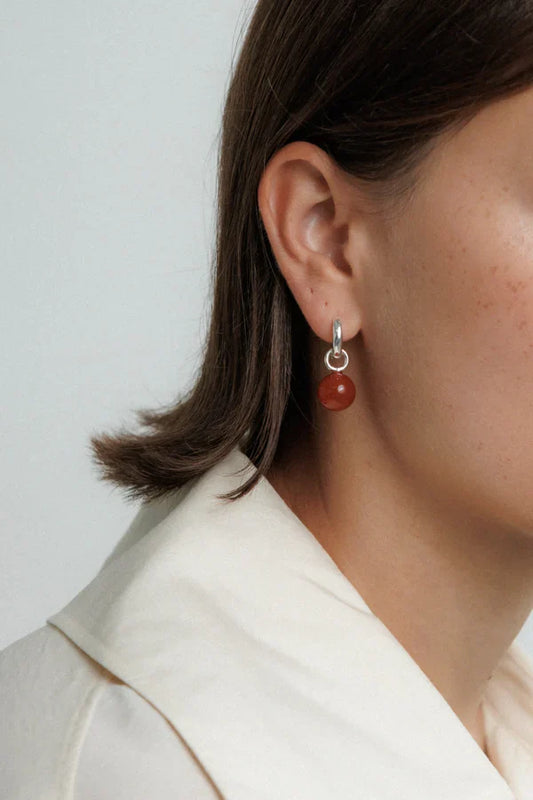 From Gold Glam to Fiery Reds: The Allure of Carnelian Gold & Drop Earrings Explained