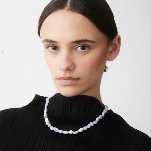 Blue Agate Necklace: The Trending Gemstone Accessory You Need This Season