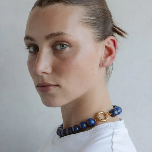 The Post-Truth Talisman: Why Lapis Lazuli Necklaces Symbolize 2026’s "Intellectual Sovereignty"