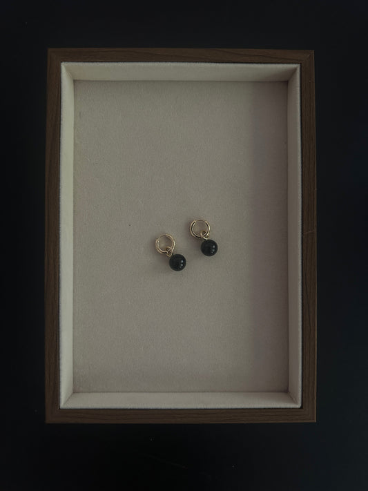 Black Onyx Earrings — Protection and Focus in Your Everyday Life